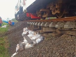 Perbaikan Rel Amblas di Cilacap Rampung, Kereta Bisa Lewat Lagi Pelan-pelan
