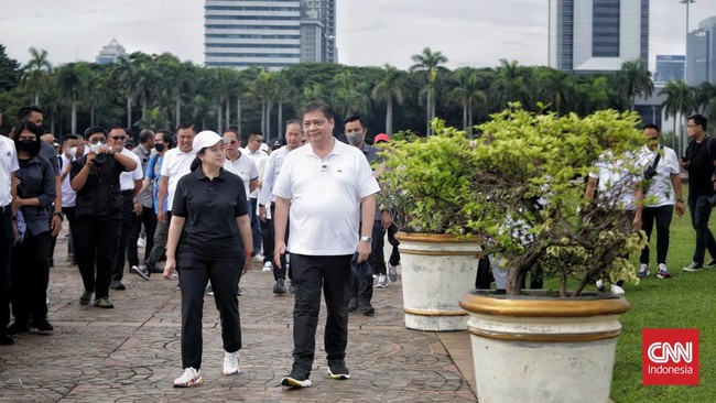Ketua Umum Partai Golkar Airlangga Hartarto menyampaikan bahwa Koalisi Indonesia Bersatu akan tetap bersama di koalisi pemerintahan Presiden Joko Widodo.