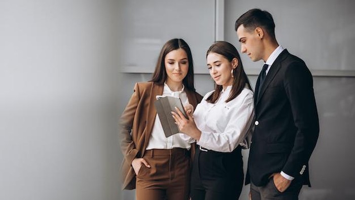 5 Daftar Karier yang Akan Cocok dengan Karakter Libra, dari Penulis sampai Guru! 5 Daftar Karier yang Akan Cocok dengan Karakter Libra, dari Penulis sampai Guru!