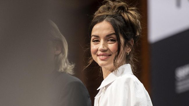 Ana de Armas berbagi isi pertemuan dirinya dengan Marilyn Monroe dalam mimpi hingga ketakutannya memerankan sosok sang ikon.
