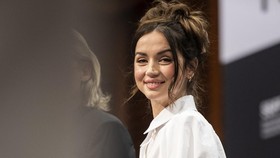 Syuting Blonde, Ana de Armas Mimpi Bertemu Marilyn Monroe