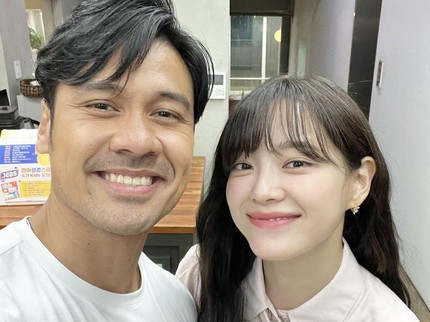 Chicco Jerikho Foto Bareng Artis Drakor Kim Sejeong, Komentar Putri Marino Bikin Ngakak