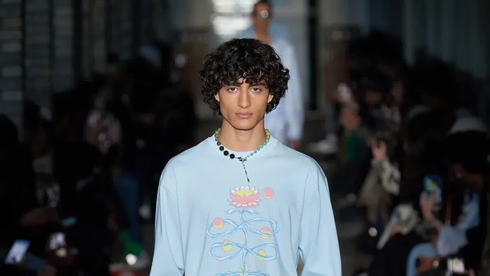 Ada Karya Seniman Indonesia Tampil di Paris Fashion Week! Berkolaborasi dengan Label GmbH