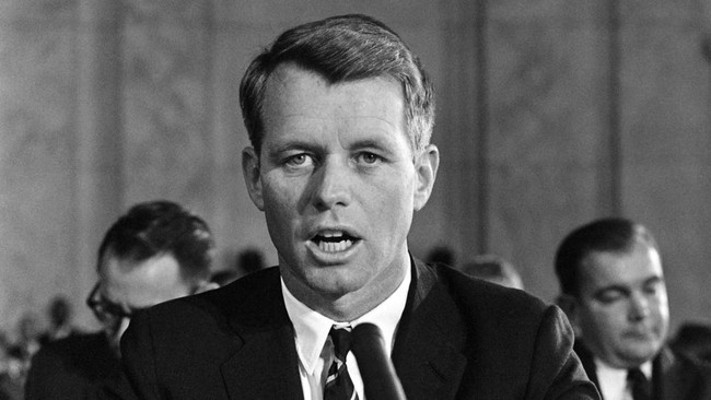 Keponakan mantan Presiden Amerika Serikat John F Kennedy, Robert F Kennedy akan mencalonkan diri menjadi presiden AS pada pemilihan 2024 mendatang.