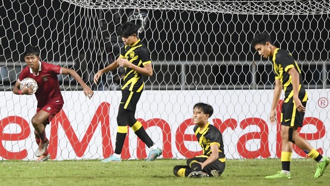 Pemain Termuda Timnas Indonesia U-20 Bicara Adaptasi Program Ganas STY Pemain termuda Timnas Indonesia U-20 Arkhan Kaka yang baru pertama kali dipanggil Shin Tae Yong mengaku berusaha beradaptasi dengan program yang ganas.