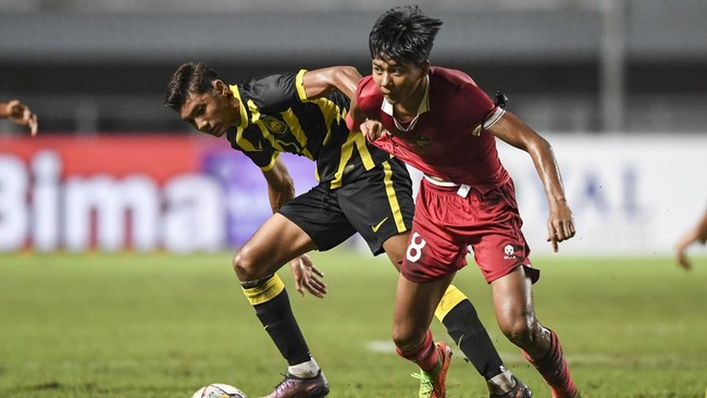 Bima Sakti menyebut tidak ada pemain bintang di Timnas Indonesia U-17 usai dihajar Malaysia 1-5 pada laga penentuan Grup B Kualifikasi Piala Asia U-17 2023.