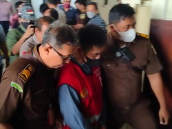 Mas Bechi Pemerkosa Santri Dituntut 16 Tahun, Korban: Semoga Hakim Sependapat