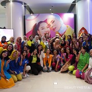 Nggak Sulit, Ini Cara Dapatkan Tampilan Eye Makeup Cantik Cuma Modal Satu Produk!