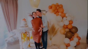 7 Momen Haru & Bahagia Gracia Indri Dapat Kejutan Baby Shower di Belanda