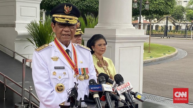 Gubernur Daerah Istimewa Yogyakarta (DIY), Sri Sultan Hamengku Buwono X memerintahkan menyusun aturan kendalikan peredaran minuman keras atau miras.