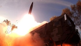 img-title Korut Luncurkan Rudal ke Laut Kuning Jelang Latihan Bersama AS-Korsel