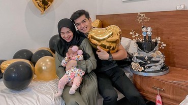 img-title Mulai Ajarkan Sang Buah Hati Tidur Sendiri, Ria Ricis: Kami Awasi CCTV 24 Jam