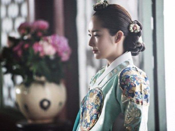 Park Min Young di Queen for Seven Days
