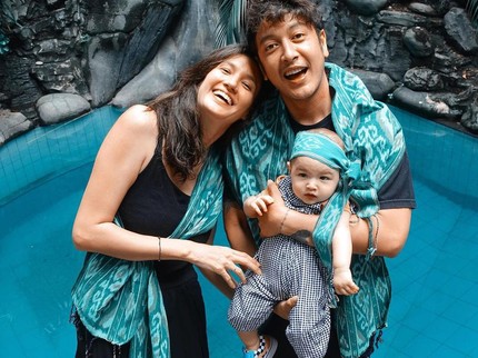 7 Potret Djiwa Anggara Anak Nadine Chandrawinata yang Kini Berusia 7 Bulan