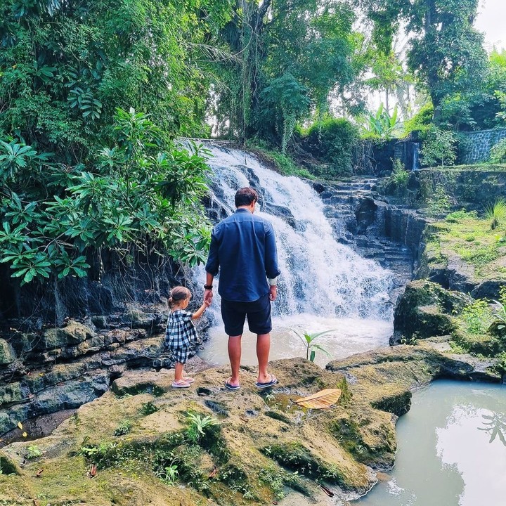 Potret Hamish Daud dan Zalina