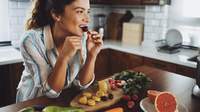 Sakit Perut Usai Makan Buah? Bisa Jadi karena 5 Hal Ini