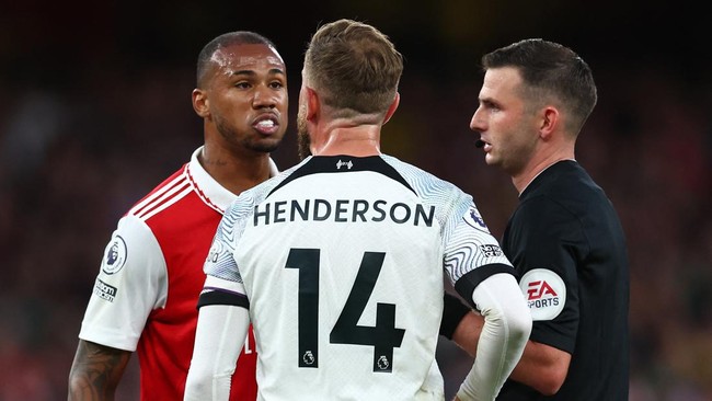 FA turun tangan melakukan investigasi buntut keributan antara Jordan Henderson dan Gabriel Magalhaes saat Arsenal mengalahkan Liverpool 3-2.