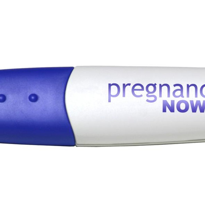 <p>Test pack digital yang lebih canggih bahkan ada yang hasilnya berupa tulisan lho, Bunda. Hasil positif hamil biasanya tertulis 'pregnant'. Harga test pack digital ini biasanya cenderung lebih mahal karena menggunakan teknologi canggih. (Foto: Getty Images/iStockphoto/hyside)</p>