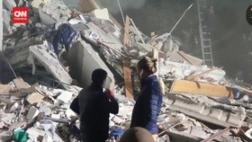 VIDEO: 12 Orang Tewas Saat Serangan Rudal di Kota Zaporizhzhia