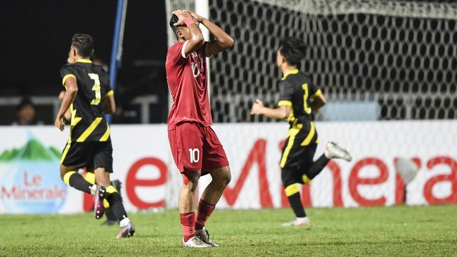 Pelatih Malaysia U-17 Osmera bin Omaro menyebut Indonesia terperangkap strategi yang telah disiapkan di Kualifikasi Asia U-17 2022.
