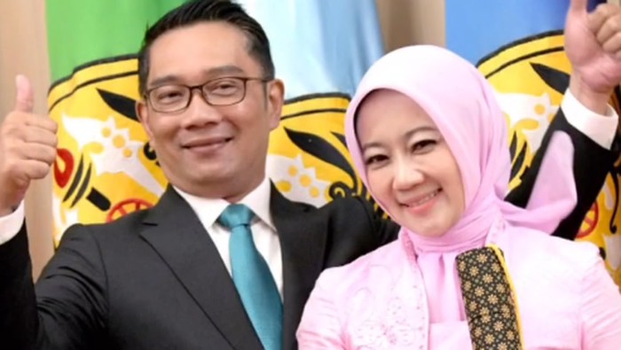Atalia Praratya Raih Gelar Doktor