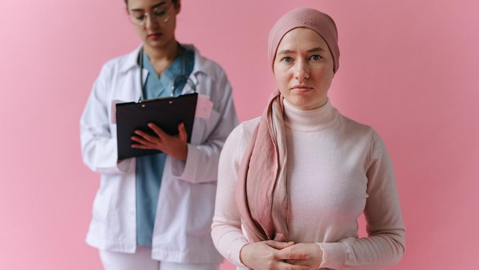 Orang Terdekat Didiagnosis Kanker Payudara? Lakukan Ini untuk Memotivasi Mereka