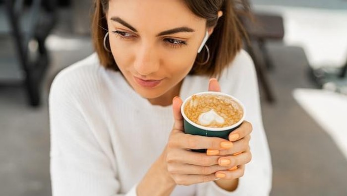 Memang Enak sih, tapi Ini 5 Efek Samping Keseringan Minum Kopi untuk Kesehatan Perempuan! Memang Enak sih, tapi Ini 5 Efek Samping Keseringan Minum Kopi untuk Kesehatan Perempuan!