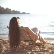 Perut Buncit Konon Bisa Mengecil Karena Paparan Sinar Matahari, Mitos atau Fakta? Ini Penjelasannya!