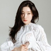 7 OOTD Ala Jung Chae-yeon, Pewaris Keluarga Konglomerat di The Golden Spoon