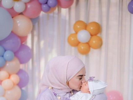 7 Potret Cantiknya Ara Puti Sabai, Anak Irish Bella dan Ammar Zoni yang Wajahnya Bule Banget