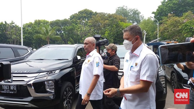 Mahfud MD menilai saling lempar tanggung jawab terkait Tragedi Kanjuruhan antara PT LIB, PSSI, dan Panpel serta Indosiar bukti penyelenggaraan liga kacau.