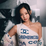 Dari Jennie Blackpink hingga Bangsawan Monako, Ini Gaya Para Selebriti di Fashion Show Chanel