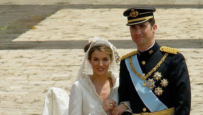 Bukan Kate Middleton, Ternyata Gaun Pengantin Kerajaan Termahal Dipakai Bangsawan Ini! Harganya Rp122 Miliar Bukan Kate Middleton, Ternyata Gaun Pengantin Kerajaan Termahal Dipakai Bangsawan Ini! Harganya Rp122 Miliar