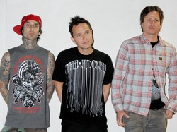 Lirik Lagu Stay Together for The Kids - Blink 182