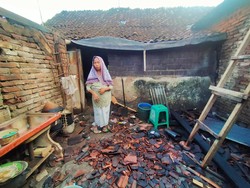 Hujan Deras, Dapur Milik Pemulung di Loloan Jembrana Ambruk