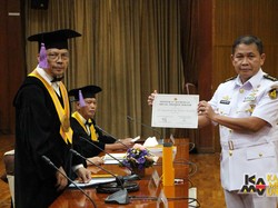 Direktur RSGM TNI AL Jadi Doktor Berpredikat Cumlaude, Ini Penelitiannya