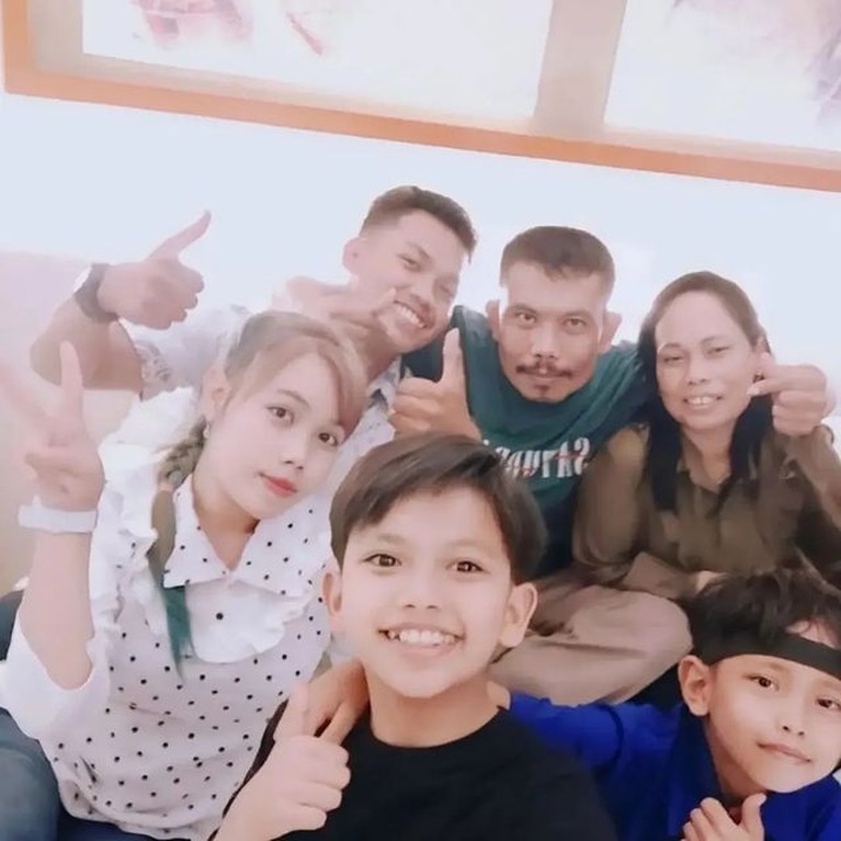 Farel Prayoga dan Orang Tua Farel Prayoga dan Orang Tua