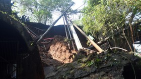 Sejumlah Rumah dan 2 Warga Tertimbun Longsor di Gunungkidul