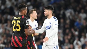Kevin Diks Diincar Klub Raksasa Jerman Borussia Monchengladbach