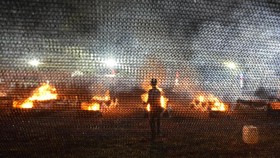 FOTO: Jingga Api Kremasi Antar Korban Penembakan Massal Thailand