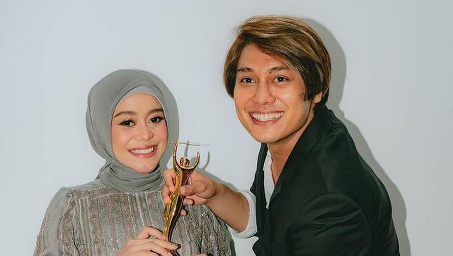 Lesti Kejora dan Rizky Billar Lesti Kejora dan Rizky Billar