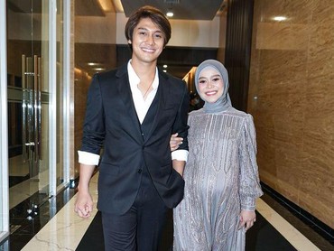 img-title Rizky Billar Girang Video Comeback di YouTube Trending Nomor 1