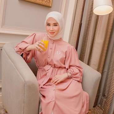 Kakaknya Ikut Sentil Fuji, Marissya Icha: Itu di Luar...