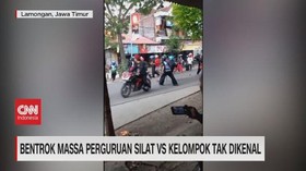 VIDEO: Bentrok Massa Perguruan Silat Vs Kelompok Tak Dikenal