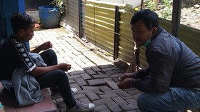Rusdi Tak Mau Tinggalkan Kanjuruhan, Tunggu 3 Kawan Sudah Meninggal