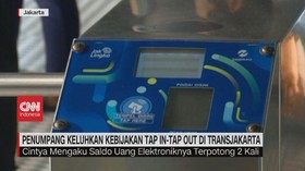VIDEO: Penumpang Keluhkan Kebijakan Tap in-Tap Out di Transjakarta