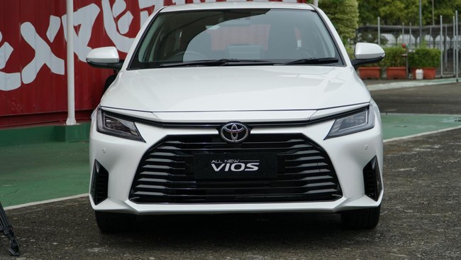 Toyota Astra Motor menjelaskan Vios berbasis Daihatsu New Global Architecture (DNGA) hanya untuk Toyota, 'tak ada Daihatsu line up'.