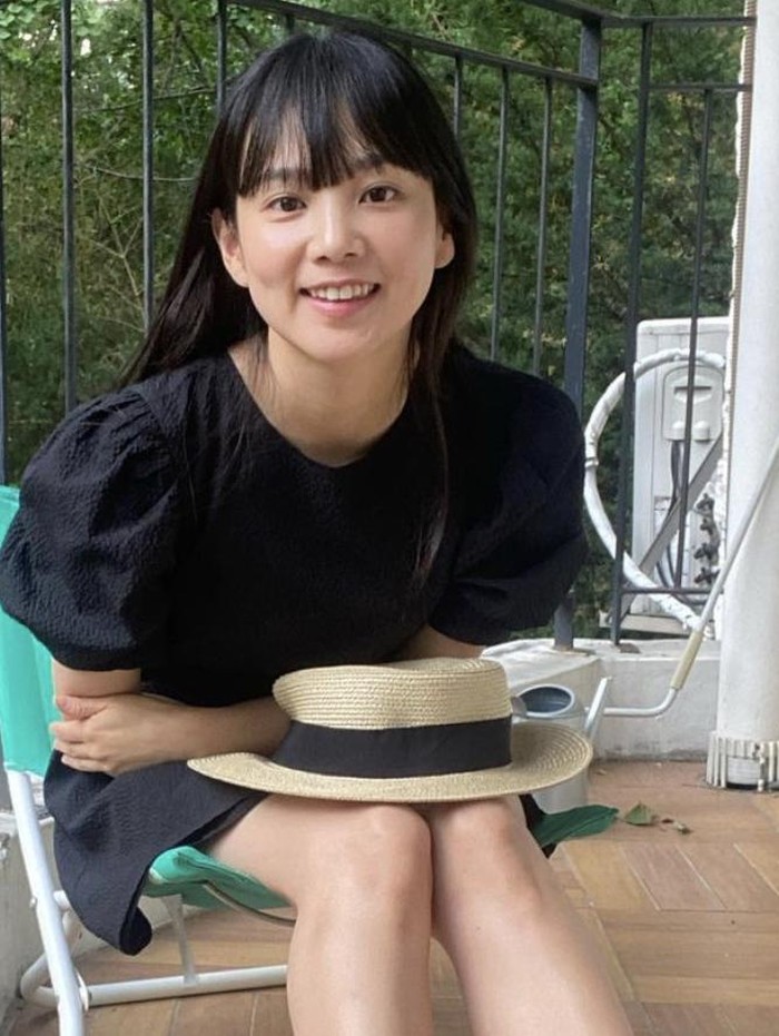 Aktris sekaligus model profesional ini membuat netizen terkejut dengan usia yang sebenarnya, lho!/ foto: instagram.com/doflwl