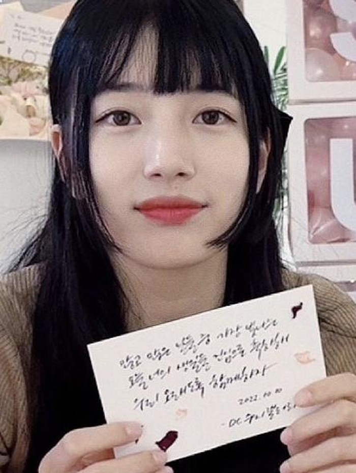 Bae Suzy sukses jadi trending di media sosial dengan gaya rambut terbarunya belum lama ini, Beauties./ foto: instagram.com/skuukzky