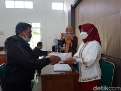 Ratusan Warga Miskin Boyolali Tak Tercover BPJS Terima Bantuan Biaya RS